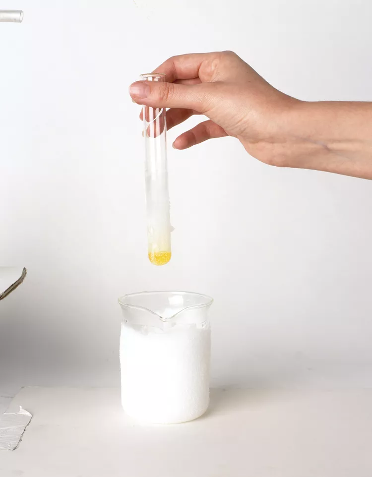 Chlorine specimen